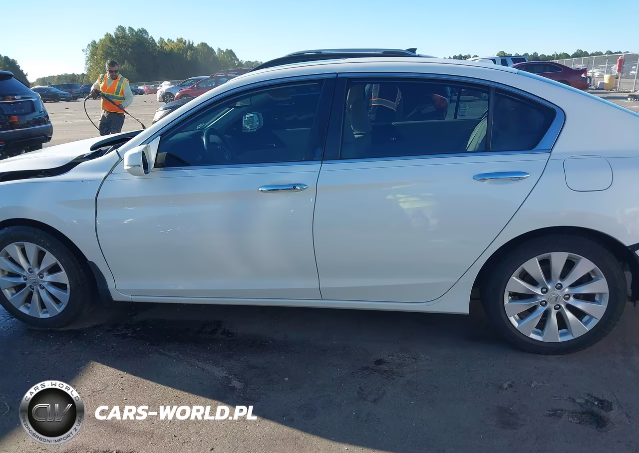 2015 Honda Accord Ex-L VIN:1HGCR2F82FA069692 - 15