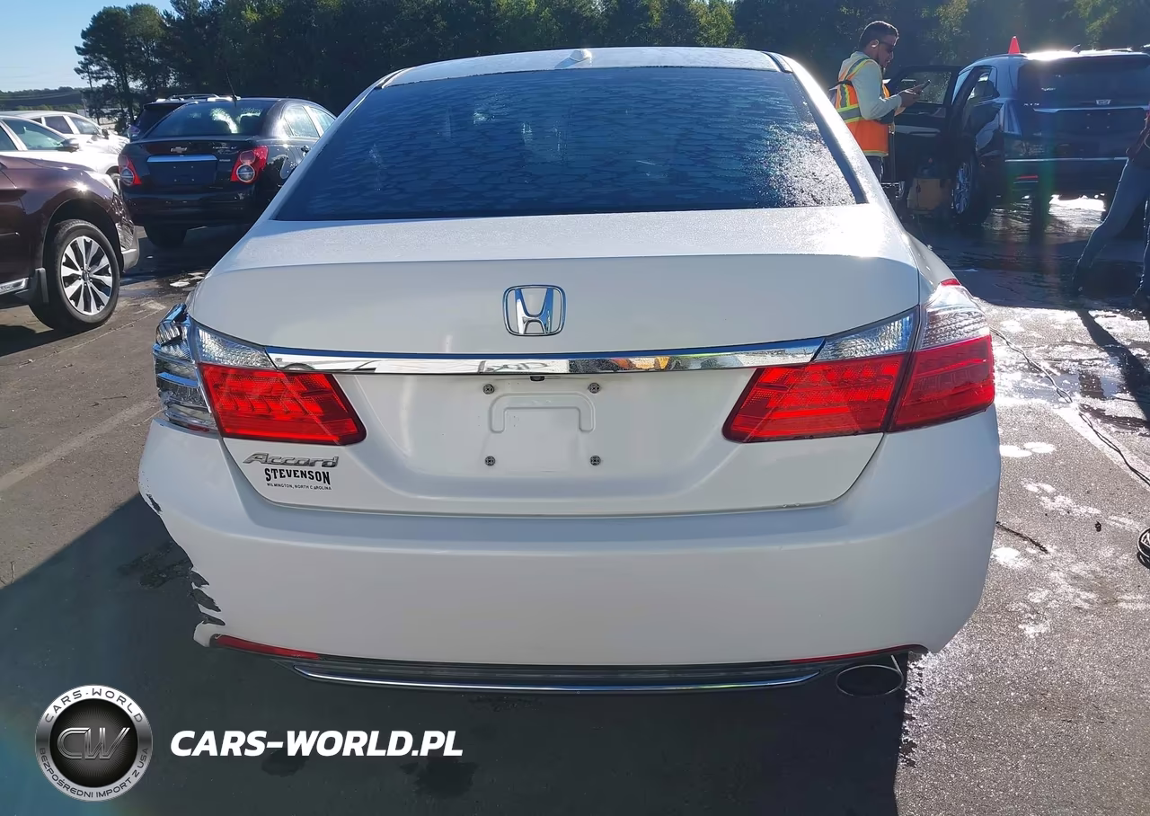 2015 Honda Accord Ex-L VIN:1HGCR2F82FA069692 - 17