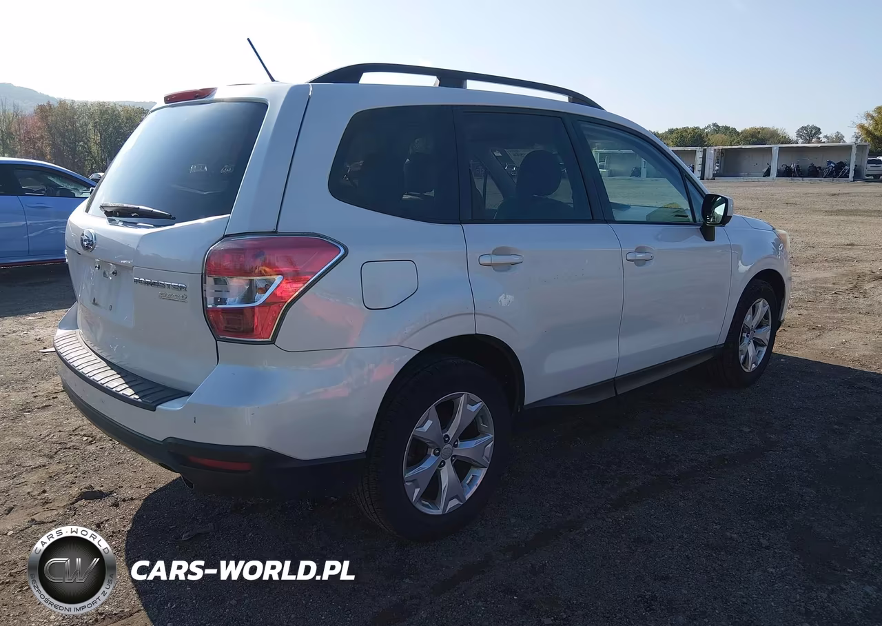 2015 Subaru Forester 2.5I Premium VIN:JF2SJADC4FH402910 - 4