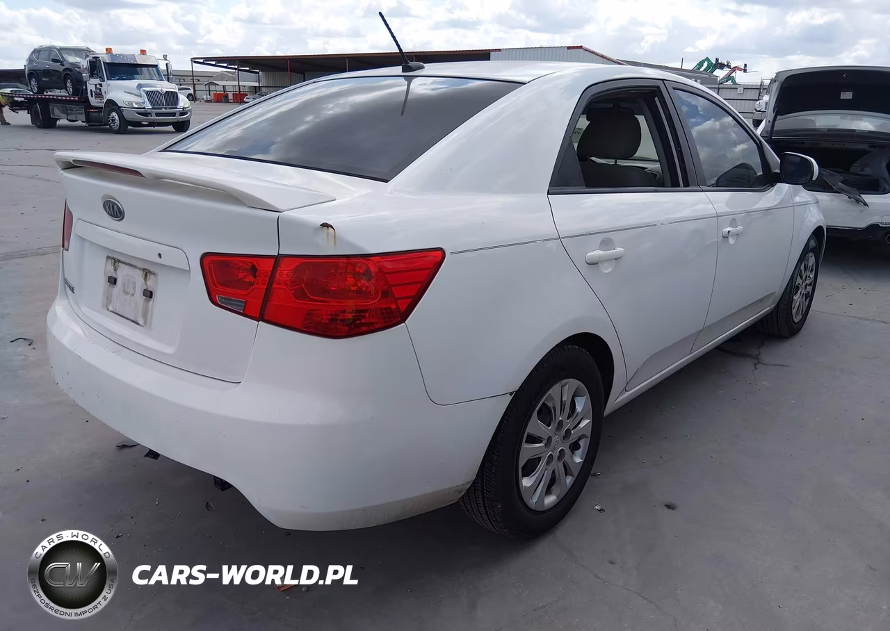 2011 Kia Forte Lx VIN:KNAFT4A24B5378169 - 4