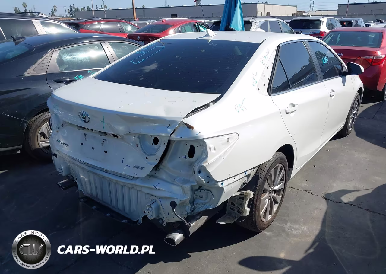 2017 Toyota Camry Xle V6 VIN:4T1BK1FK0HU578083 - 4