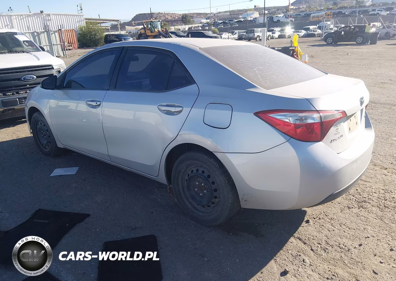2016 Toyota Corolla Le VIN:5YFBURHE3GP464238 - 3