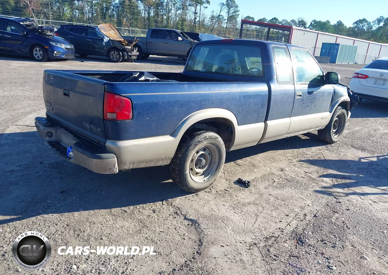 1999 Chevrolet S-10 Ls VIN:1GCCS19X3X8133165 - 4