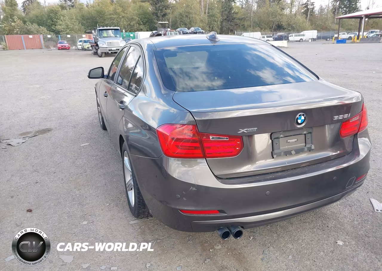 2013 BMW 328I xDrive VIN:WBA3B5C52DF592741 - 3