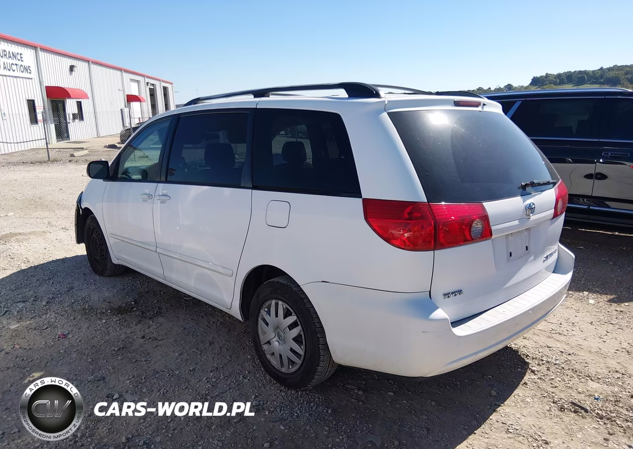 2007 Toyota Sienna Le VIN:5TDZK23CX7S067831 - 3