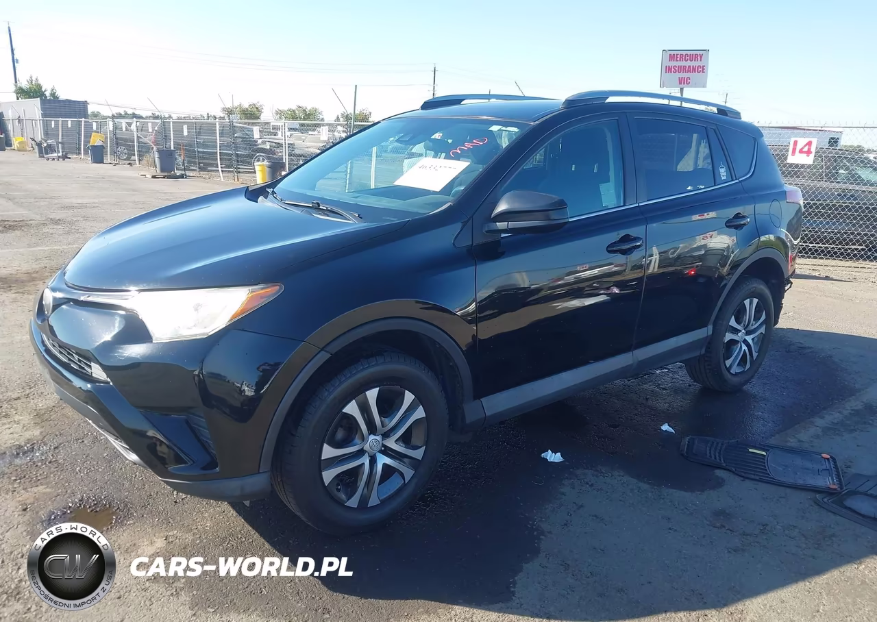 2018 Toyota Rav4 Le VIN:2T3ZFREV1JW432205 - 2