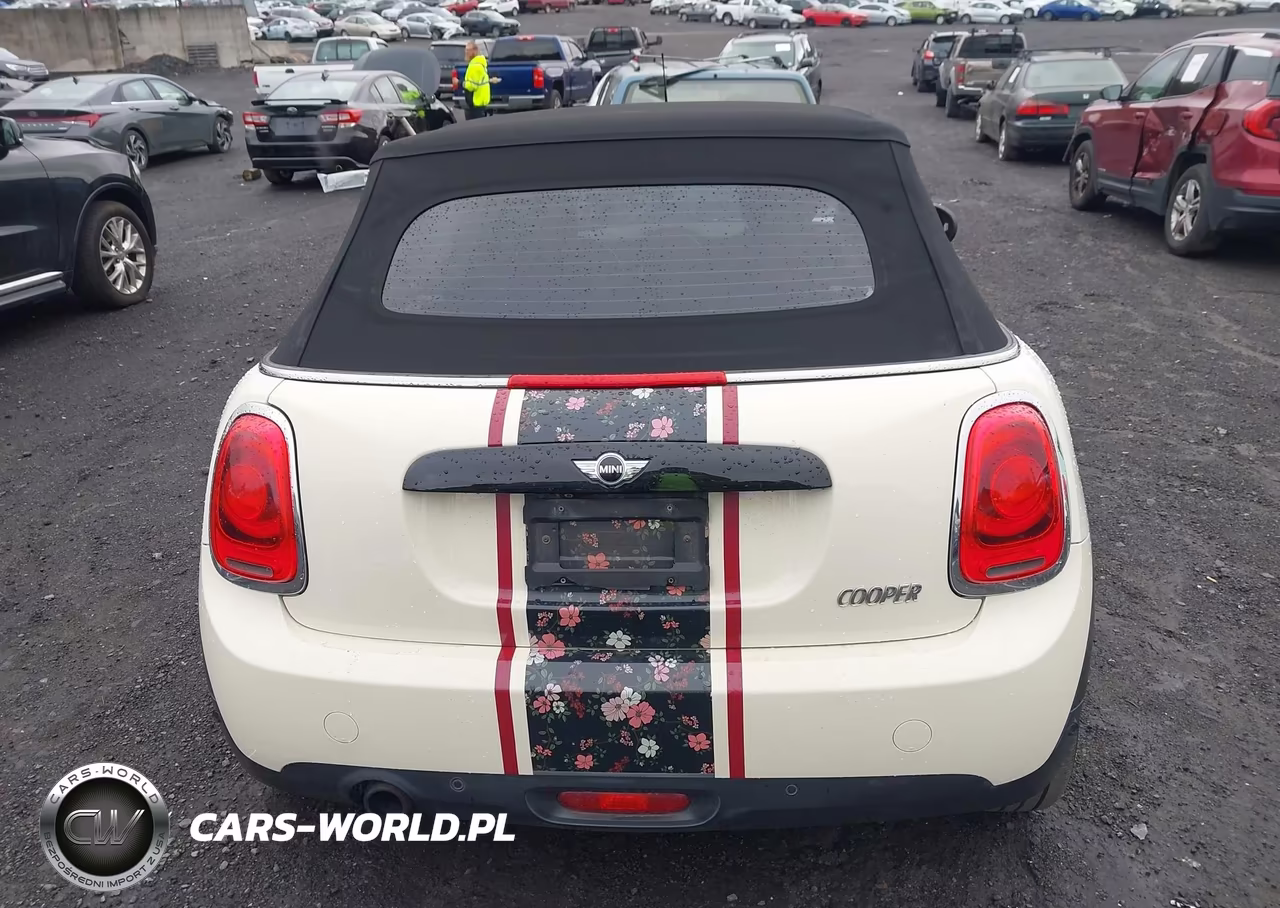 2017 Mini Convertible Cooper VIN:WMWWG5C3XH3C68685 - 16