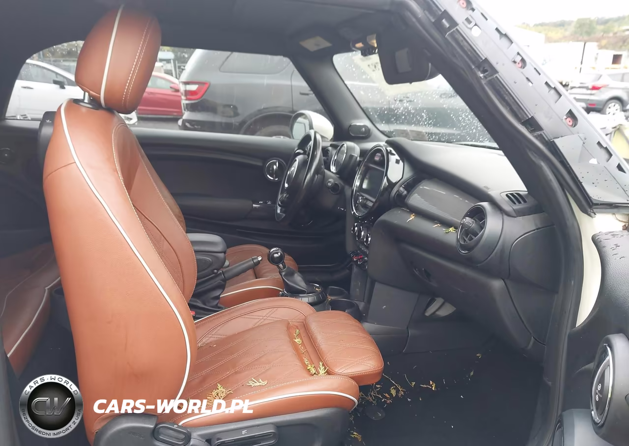 2017 Mini Convertible Cooper VIN:WMWWG5C3XH3C68685 - 5