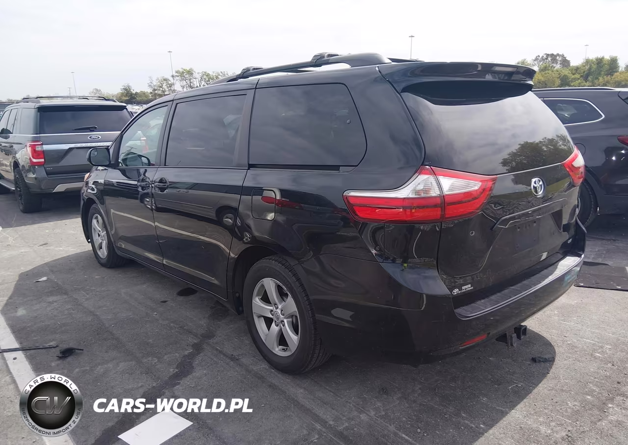 2016 Toyota Sienna Le 8 Passenger VIN:5TDKK3DC1GS692088 - 3