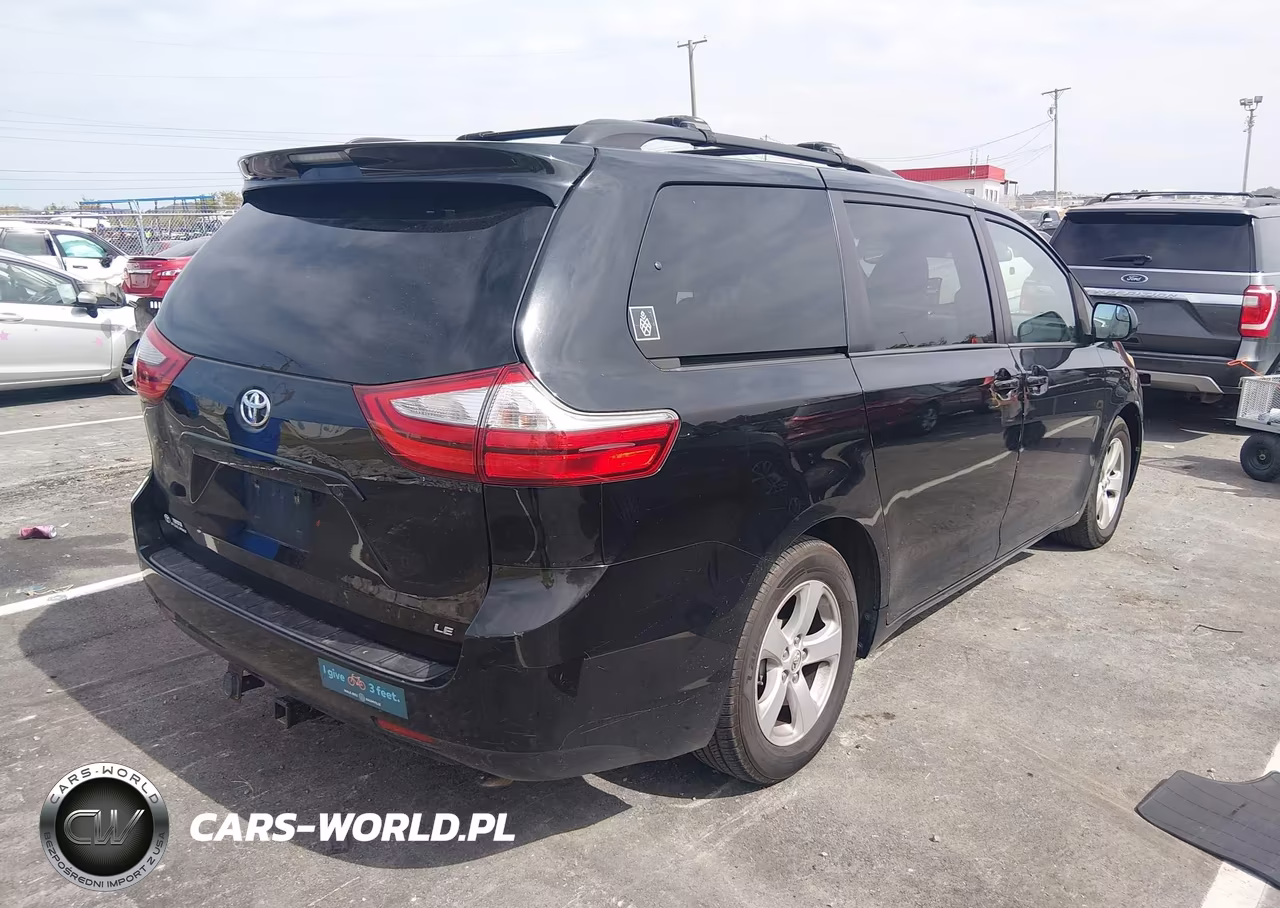 2016 Toyota Sienna Le 8 Passenger VIN:5TDKK3DC1GS692088 - 4