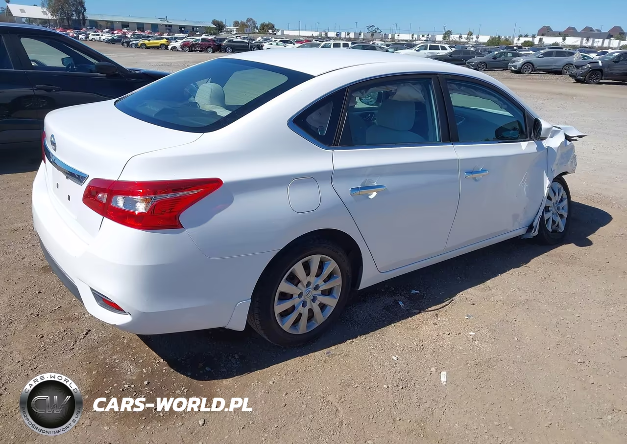 2017 Nissan Sentra S VIN:3N1AB7AP2HY359065 - 4