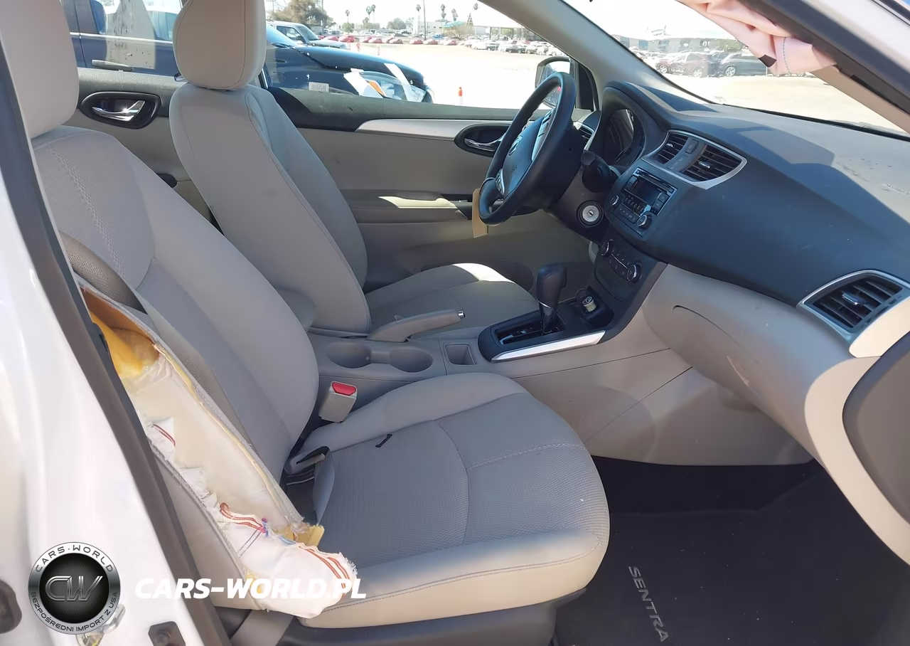 2017 Nissan Sentra S VIN:3N1AB7AP2HY359065 - 5