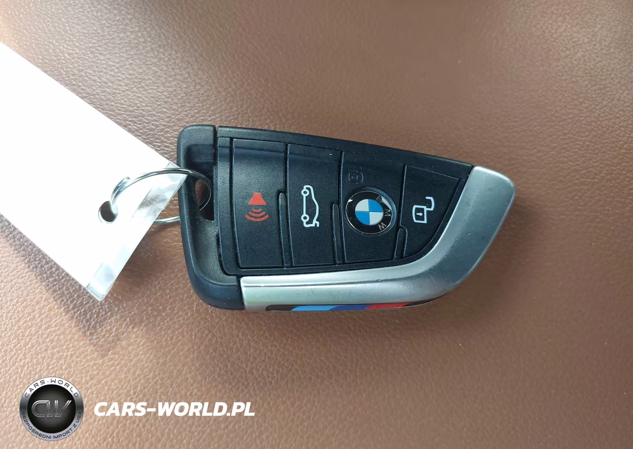 2021 BMW X3 xDrive30I VIN:5UXTY5C07M9E01840 - 11