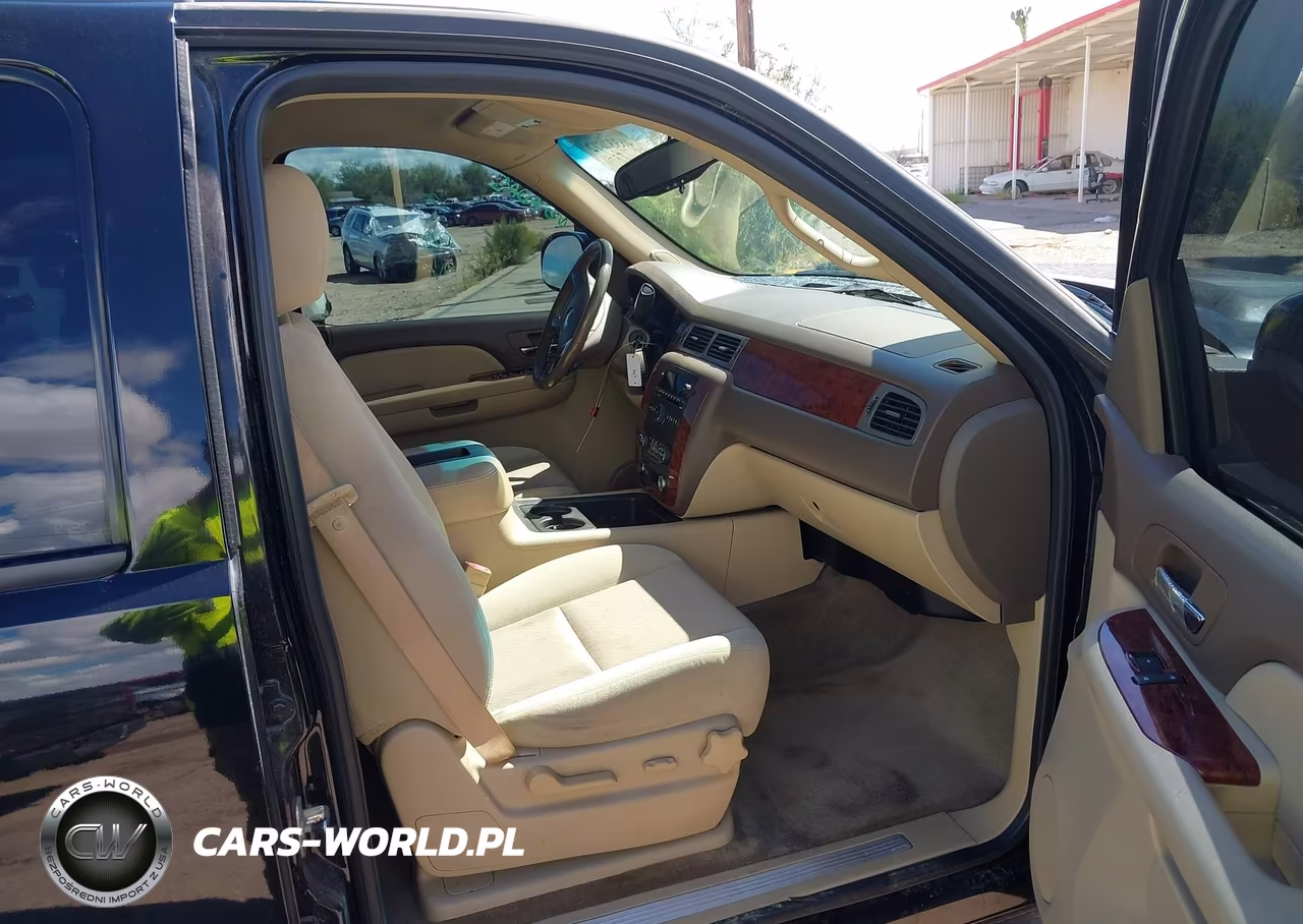 2009 Chevrolet Tahoe Lt1 VIN:1GNFC23049R111756 - 5