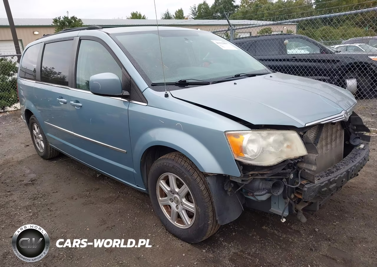 2010 Chrysler Town & Country Touring
