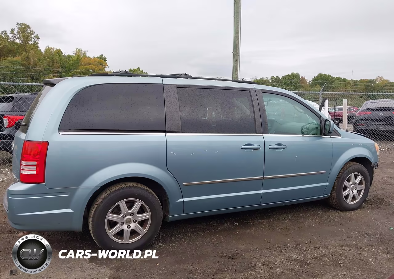 2010 Chrysler Town & Country Touring VIN:2A4RR5D16AR289545 - 14
