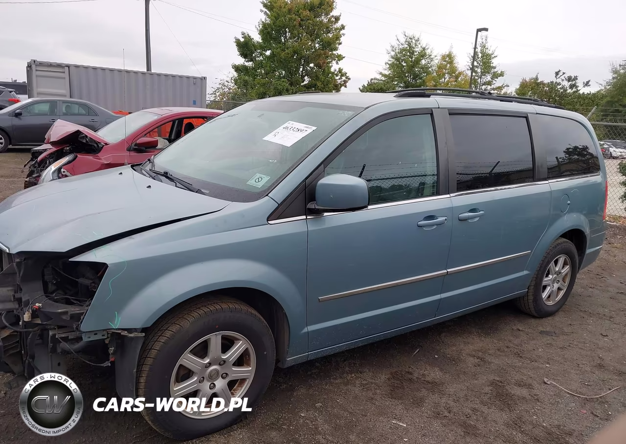 2010 Chrysler Town & Country Touring VIN:2A4RR5D16AR289545 - 15