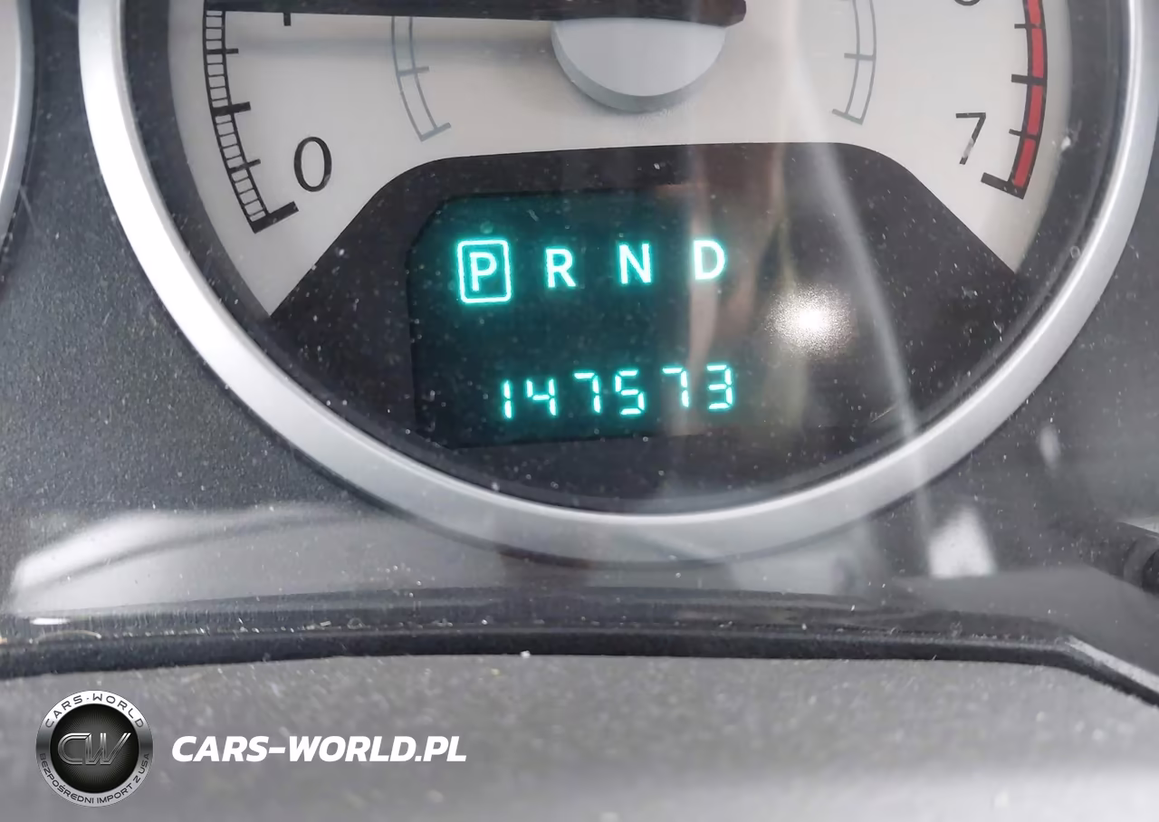 2010 Chrysler Town & Country Touring VIN:2A4RR5D16AR289545 - 16