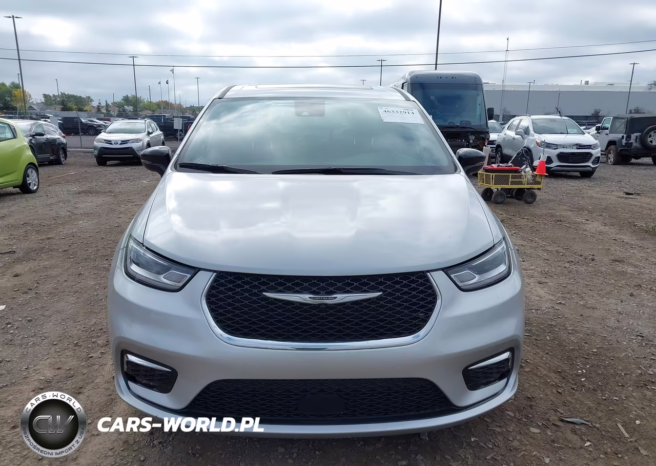2026 Chrysler Pacifica Limited VIN:2C4RC1GG7TR193054 - 13