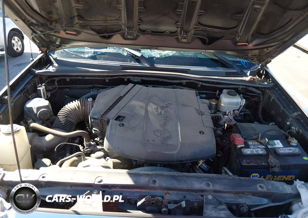 2015 Toyota Tacoma Base V6 VIN:3TMLU4EN9FM199164 - 10
