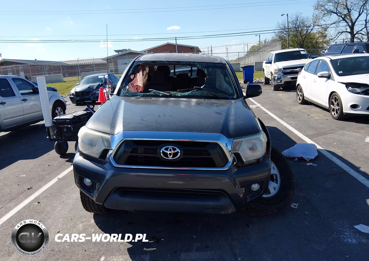 2015 Toyota Tacoma Base V6 VIN:3TMLU4EN9FM199164 - 13