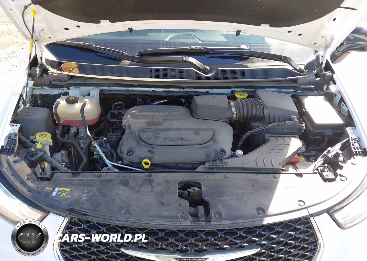 2025 Chrysler Pacifica Select VIN:2C4RC1BG2SR561825 - 10