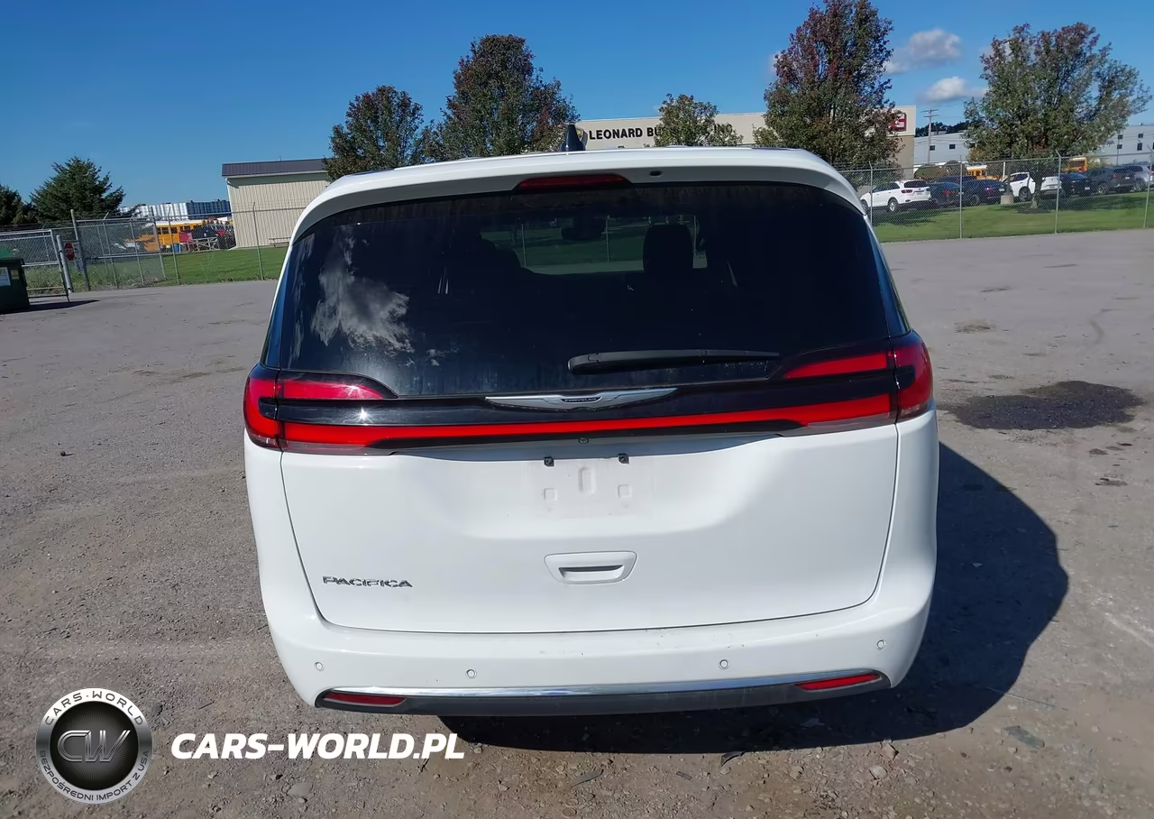 2025 Chrysler Pacifica Select VIN:2C4RC1BG2SR561825 - 16