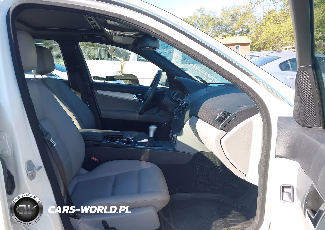 2008 Mercedes-Benz C 300 Luxury-Sport VIN:WDDGF54X98F067308 - 5