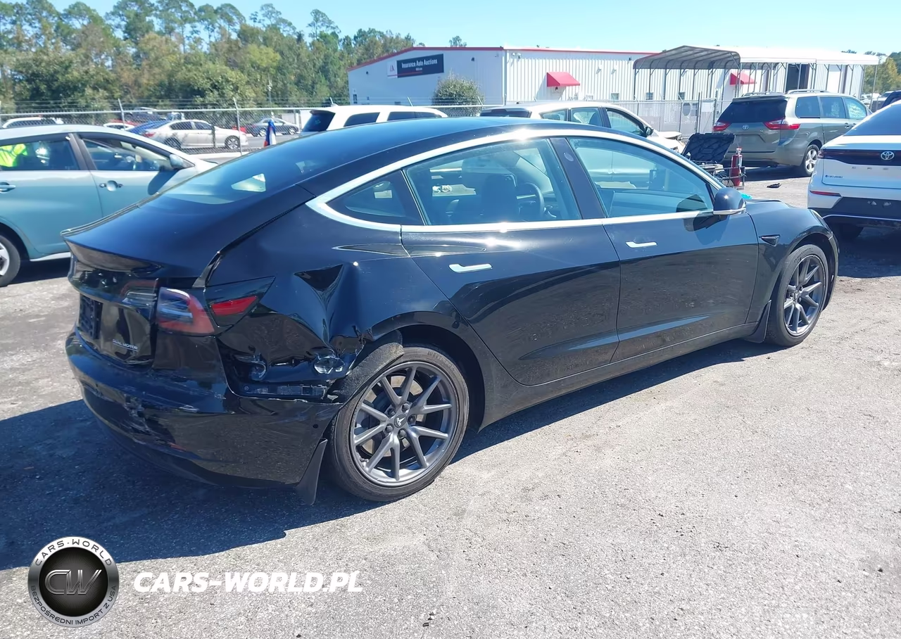 2020 Tesla Model 3 Performance Dual Motor All-Wheel Drive VIN:5YJ3E1EC2LF601360 - 4