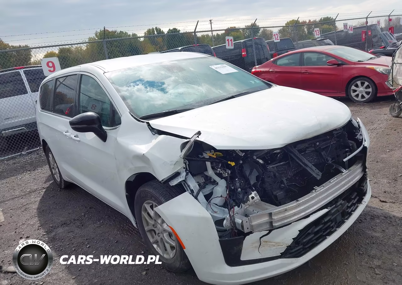 2027 Chrysler Pacifica VIN:2C4RC1BG0VR578479 - 6