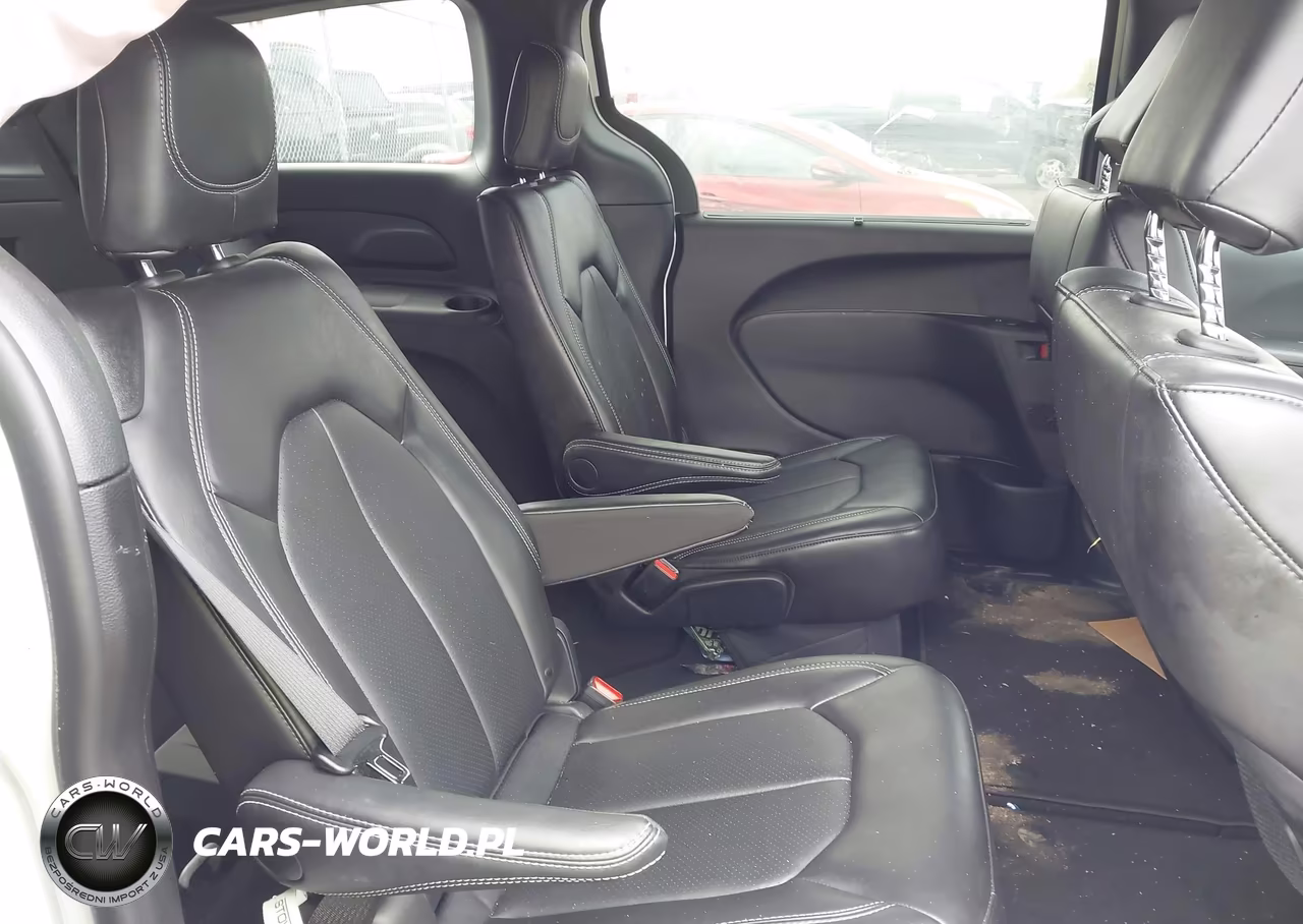 2027 Chrysler Pacifica VIN:2C4RC1BG0VR578479 - 8