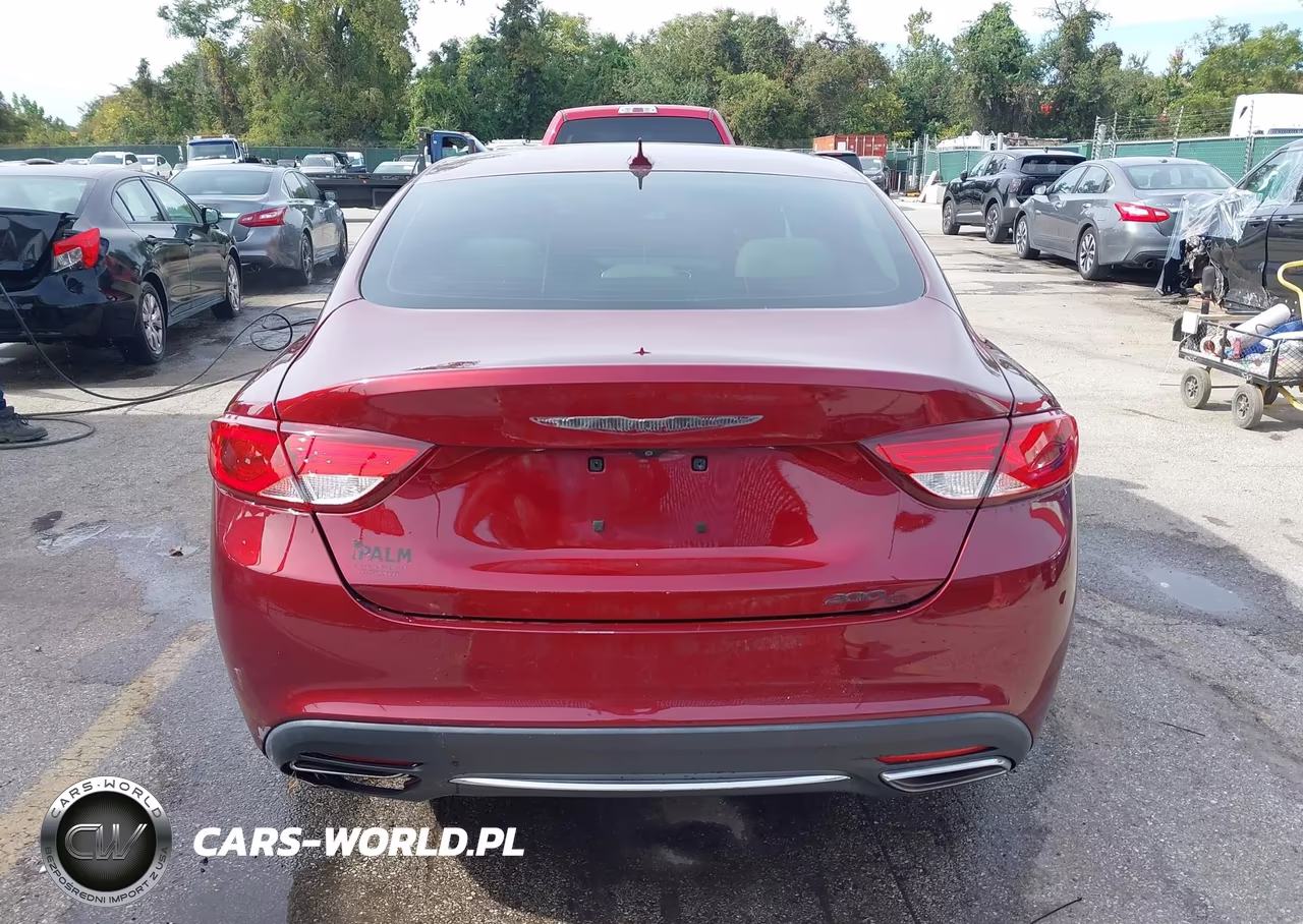 2015 Chrysler 200 C VIN:1C3CCCCGXFN663574 - 16