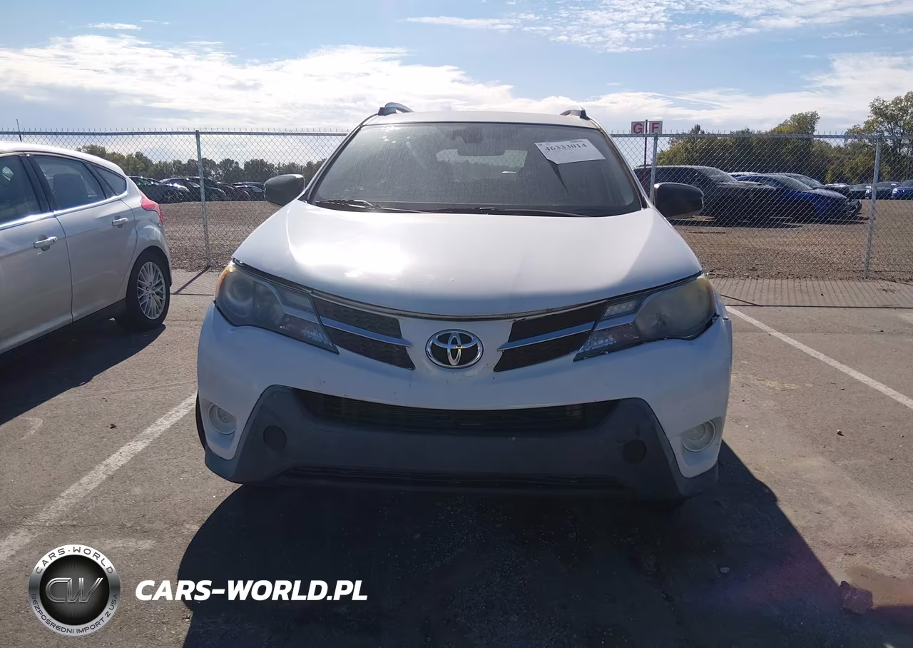 2015 Toyota Rav4 Le VIN:JTMZFREV5FJ031018 - 12