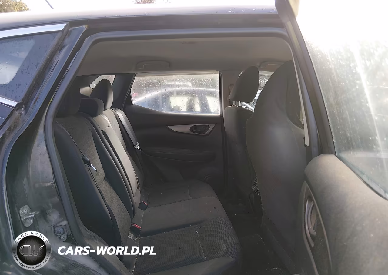 2018 Nissan Rogue Sport S VIN:JN1BJ1CR6JW265626 - 8
