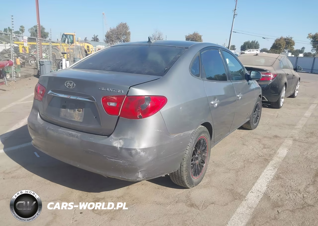 2010 Hyundai Elantra Gls VIN:KMHDU4AD9AU130587 - 4