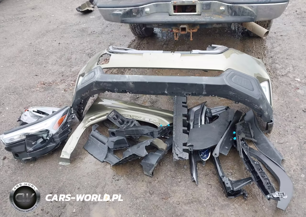 2025 Subaru Forester Premium VIN:JF2SLDDC6SH561370 - 12