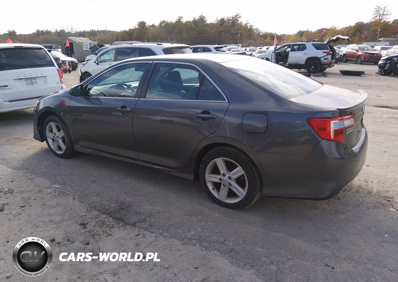 2013 Toyota Camry Se VIN:4T1BF1FK0DU674911 - 3