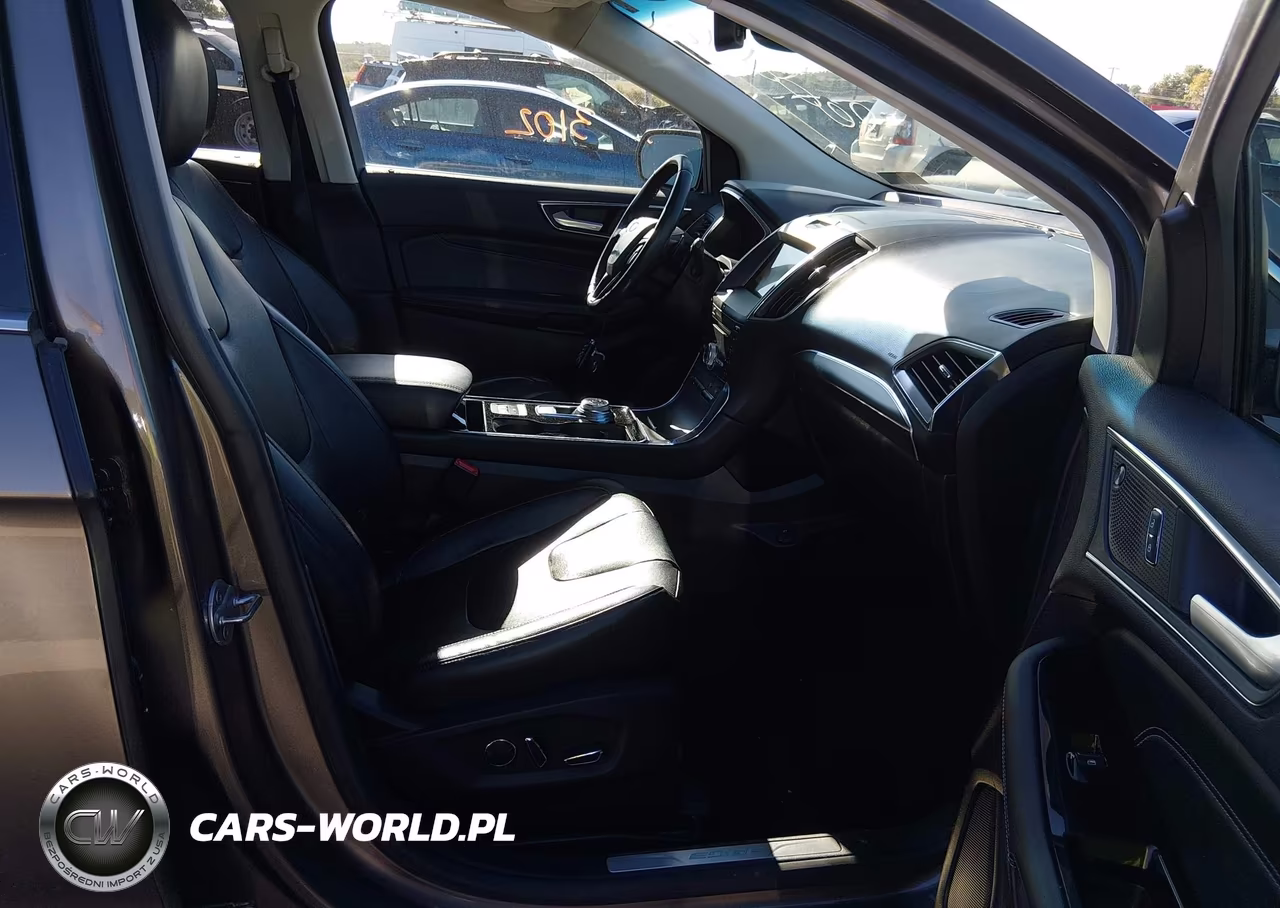 2019 Ford Edge Titanium VIN:2FMPK4K97KBB42435 - 5