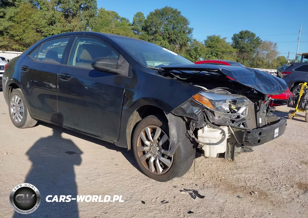 2015 Toyota Corolla Le VIN:5YFBURHE8FP214461 - 1