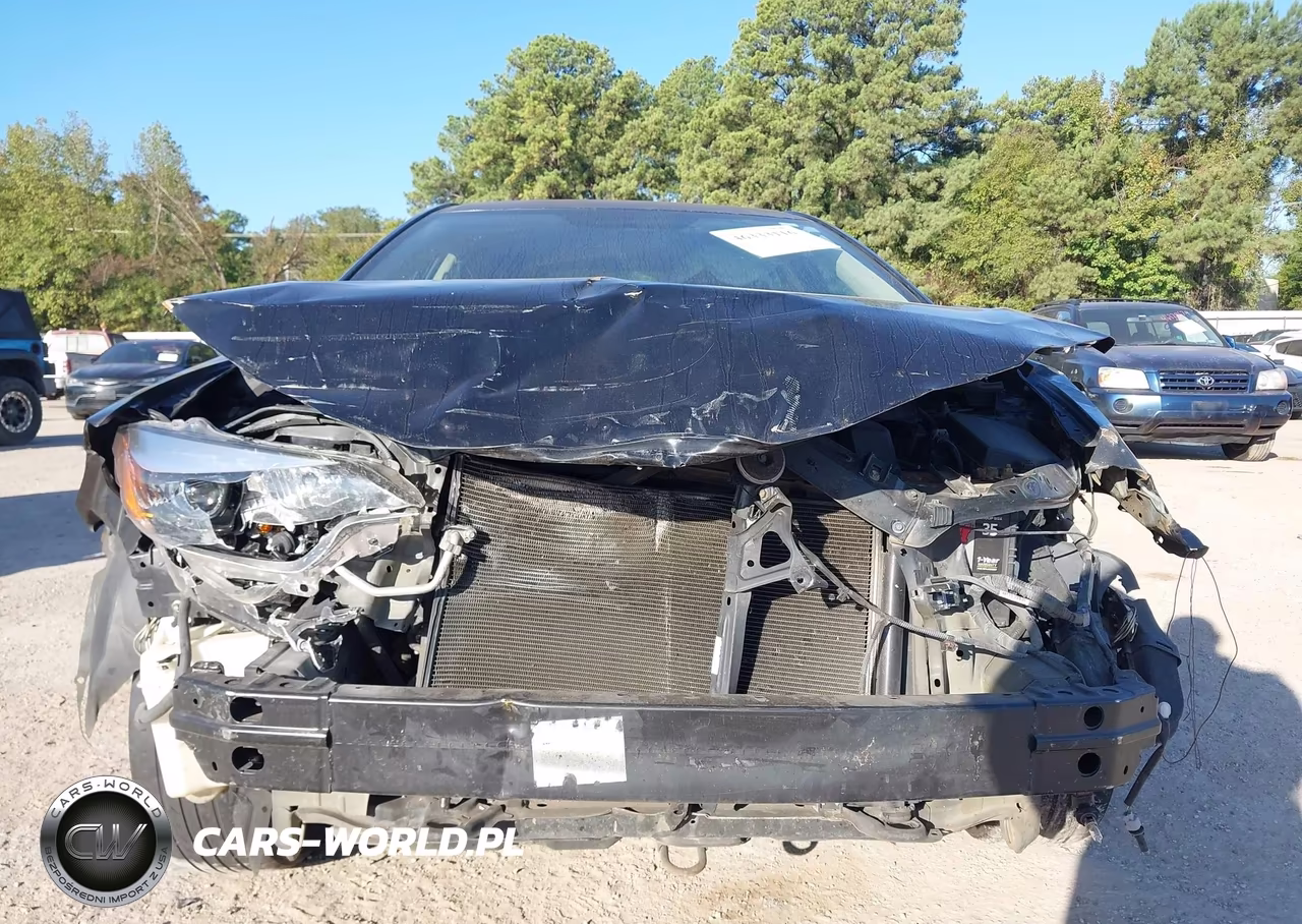 2015 Toyota Corolla Le VIN:5YFBURHE8FP214461 - 12