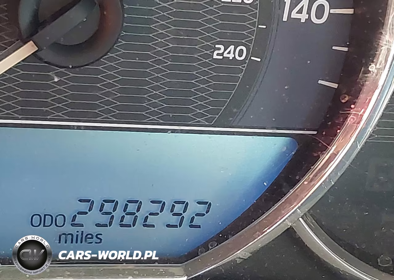 2015 Toyota Corolla Le VIN:5YFBURHE8FP214461 - 15