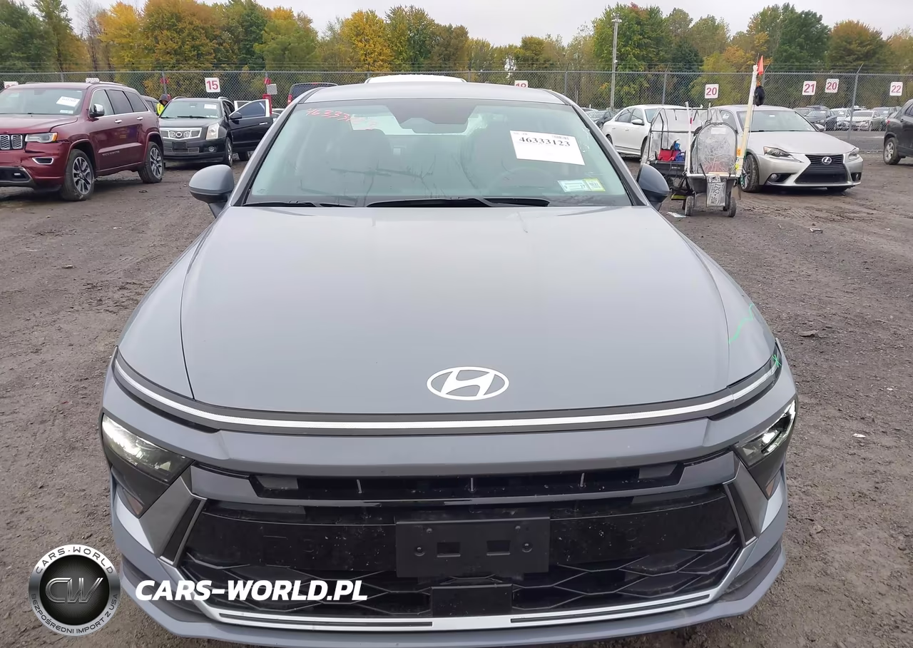 2026 Hyundai Sonata Hybrid Blue VIN:KMHL24JJ1TA184848 - 12