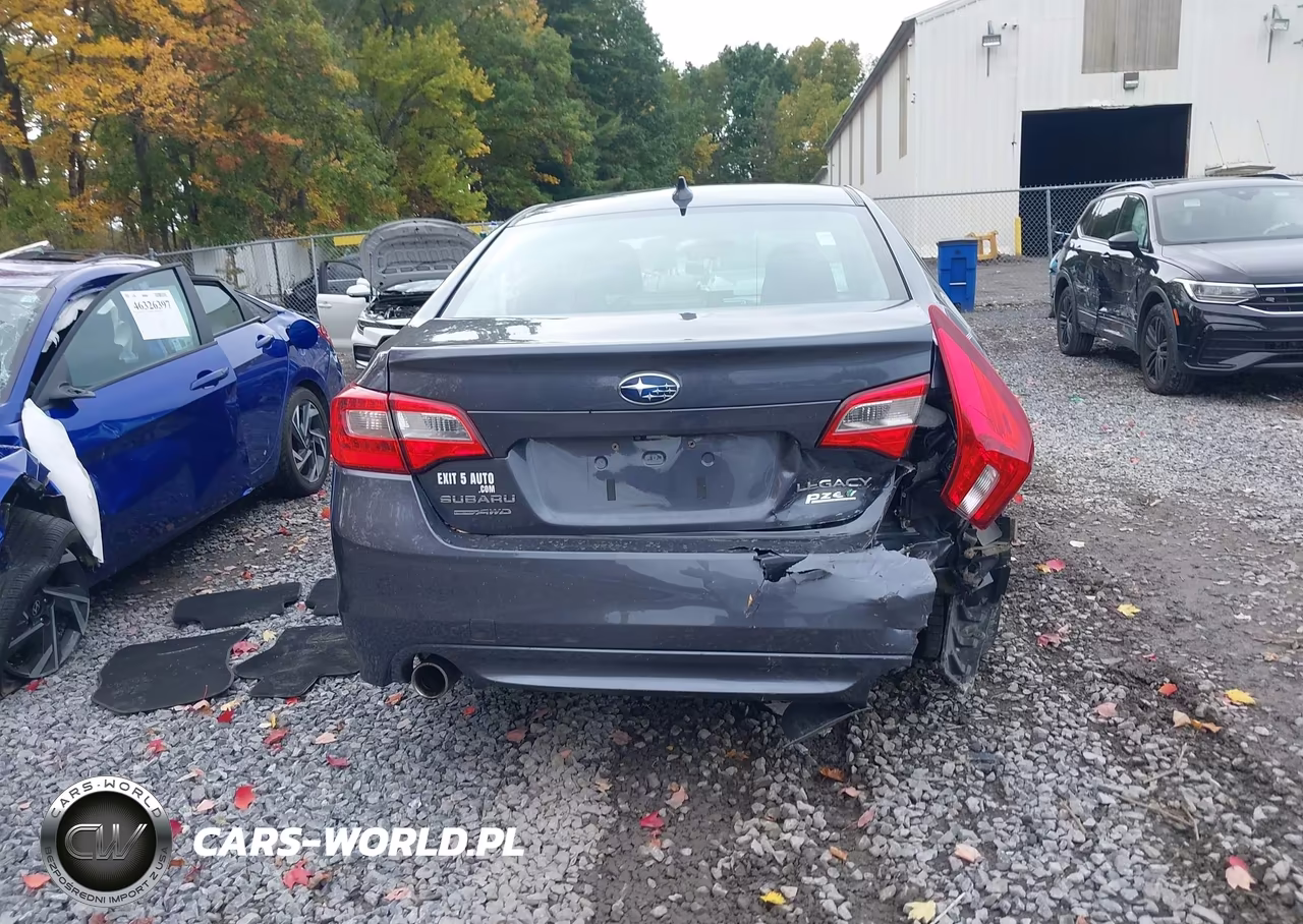 2016 Subaru Legacy 2.5I Premium VIN:4S3BNAF6XG3040011 - 16