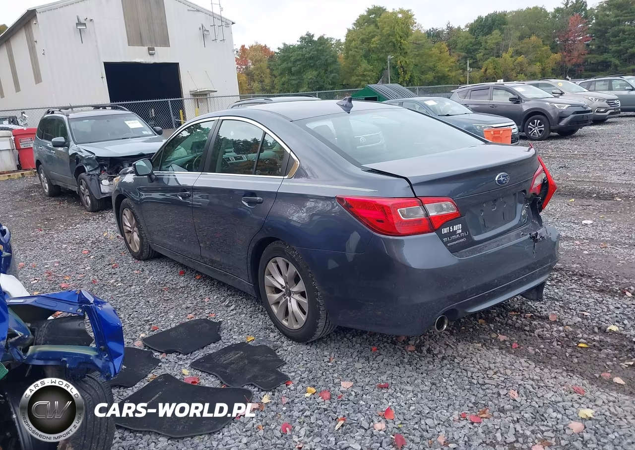 2016 Subaru Legacy 2.5I Premium VIN:4S3BNAF6XG3040011 - 3
