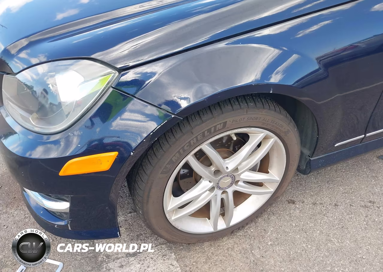 2013 Mercedes-Benz C 250 Sport VIN:WDDGF4HB3DR293085 - 6