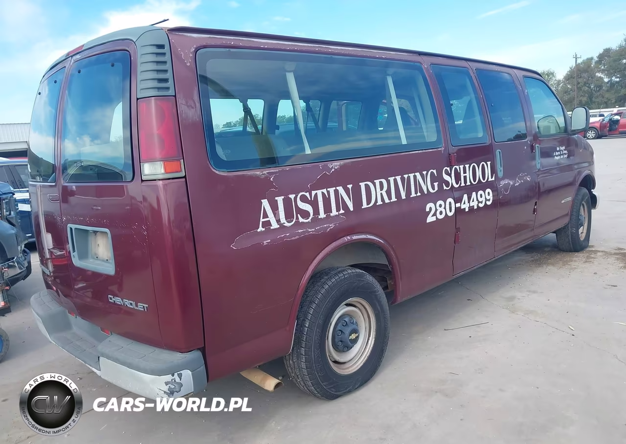 2002 Chevrolet Express VIN:1GAHG39R421206459 - 4