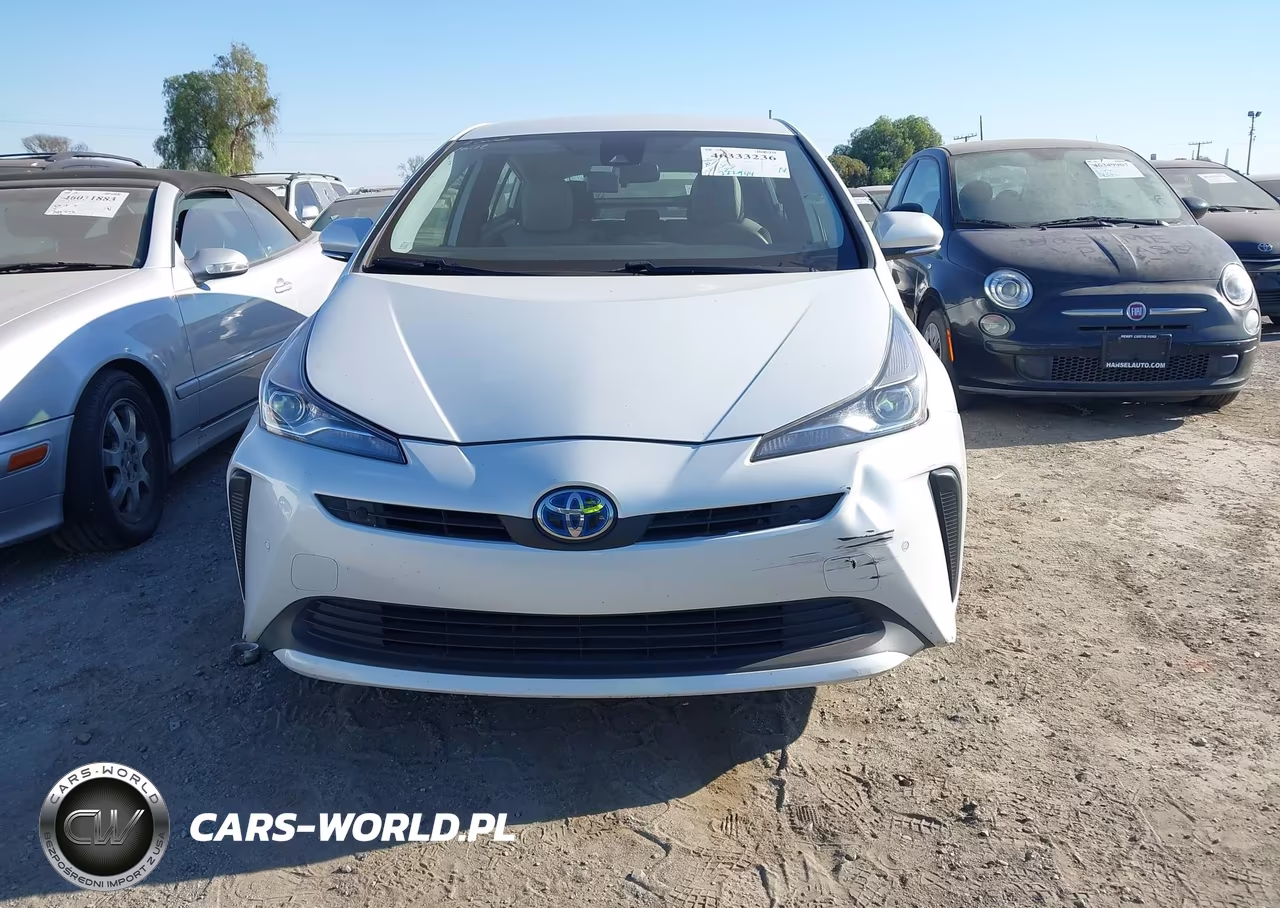 2022 Toyota Prius Le VIN:JTDKAMFU8N3169115 - 12