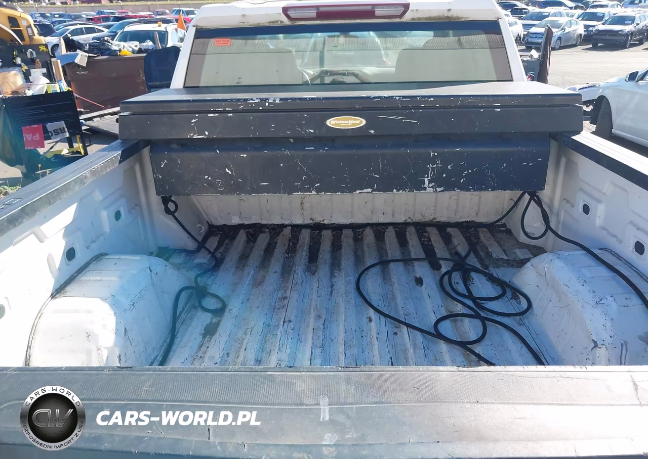 2019 Chevrolet Silverado 1500 Work Truck VIN:1GCRWAEF1KZ310147 - 17