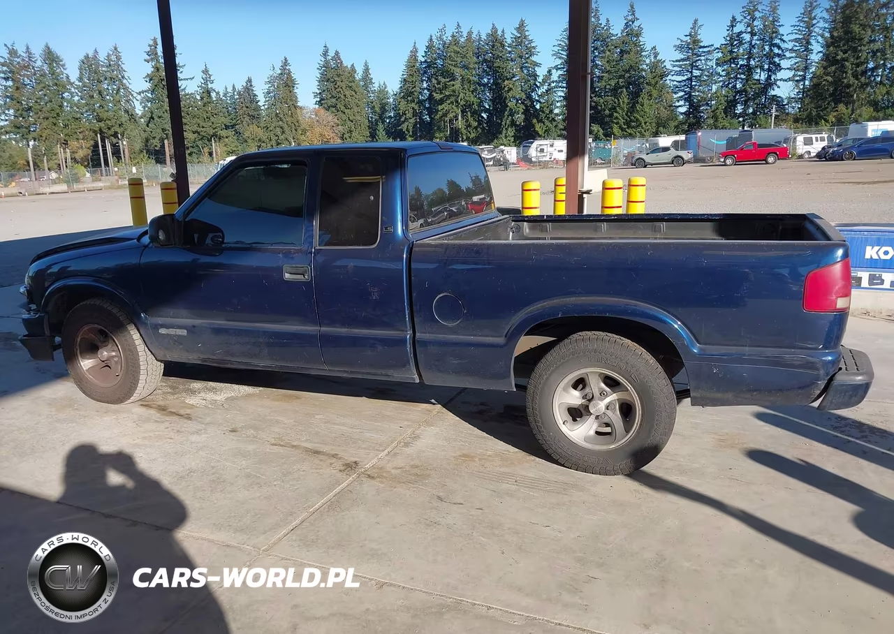 2002 Chevrolet S-10 Ls VIN:1GCCS195528223294 - 15