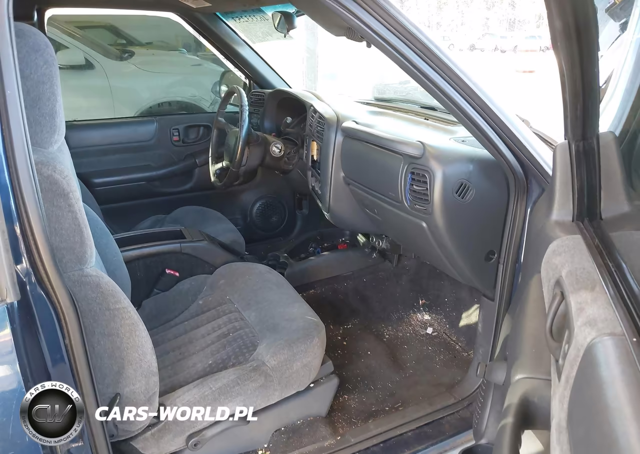 2002 Chevrolet S-10 Ls VIN:1GCCS195528223294 - 5